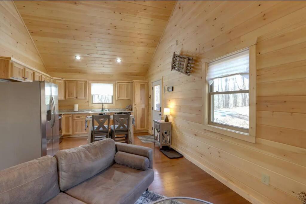 New Serene, Fun & Comfy Cabin- Covered Deck, Grill, Arcade Murphy Exterior foto