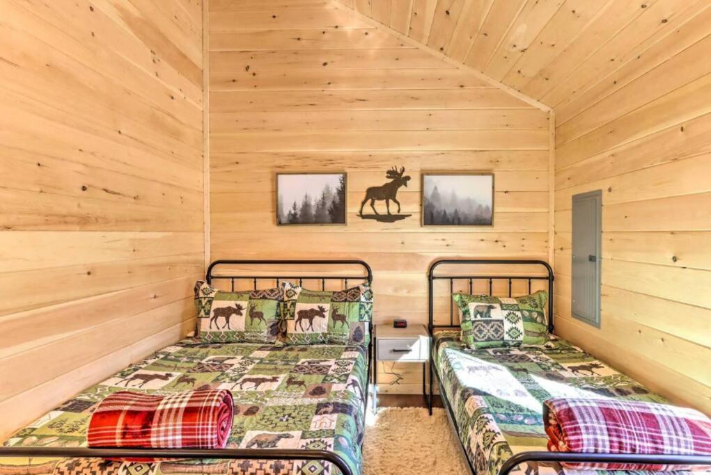 New Serene, Fun & Comfy Cabin- Covered Deck, Grill, Arcade Murphy Exterior foto
